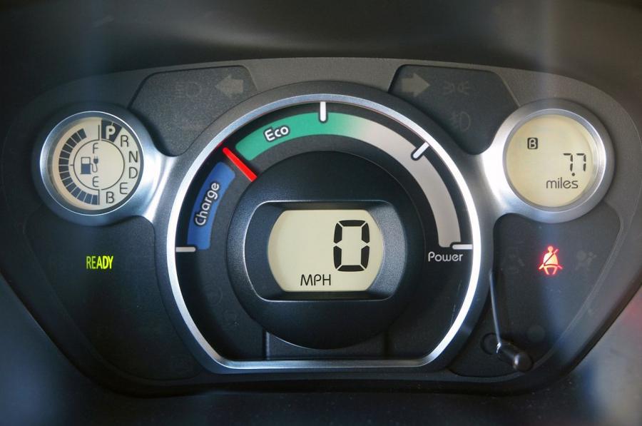  Mitsubishi i-MiEV 2012 года  (US) (фото 56 из 234)